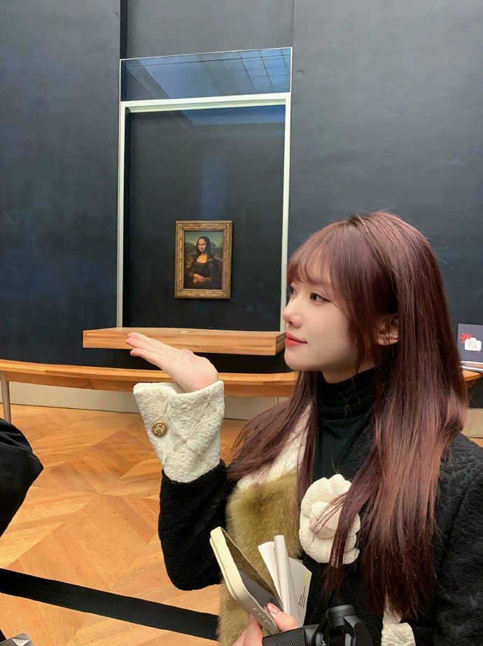 小钰分享照片：完美的巴黎之旅 一次性收获和四位冠军的合影hhhh