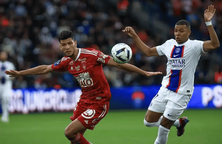 法甲保级生死战:布雷斯特主场力拼欧塞尔